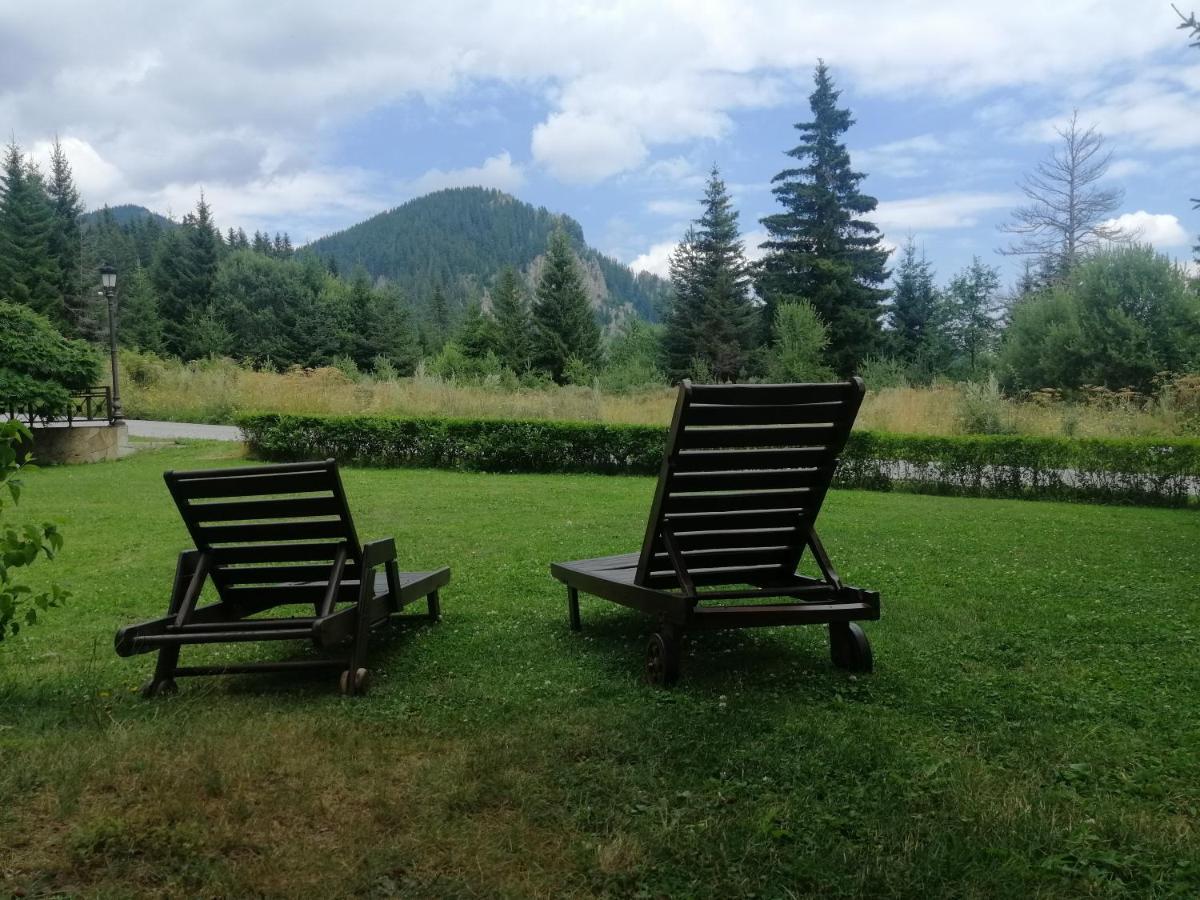 "Моето Любимо Място", Смолянски Езера - "My Favorite Place", Smolyan Lakes Luaran gambar