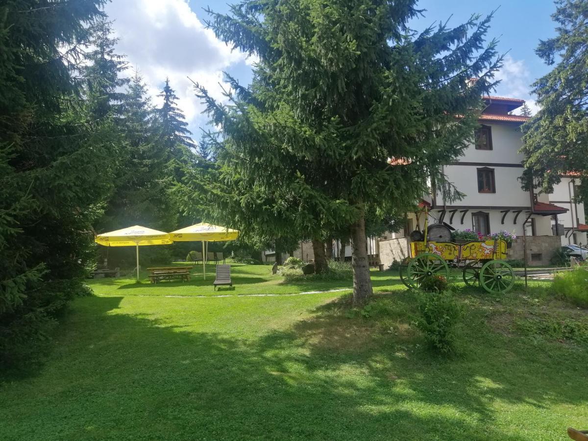 "Моето Любимо Място", Смолянски Езера - "My Favorite Place", Smolyan Lakes Luaran gambar
