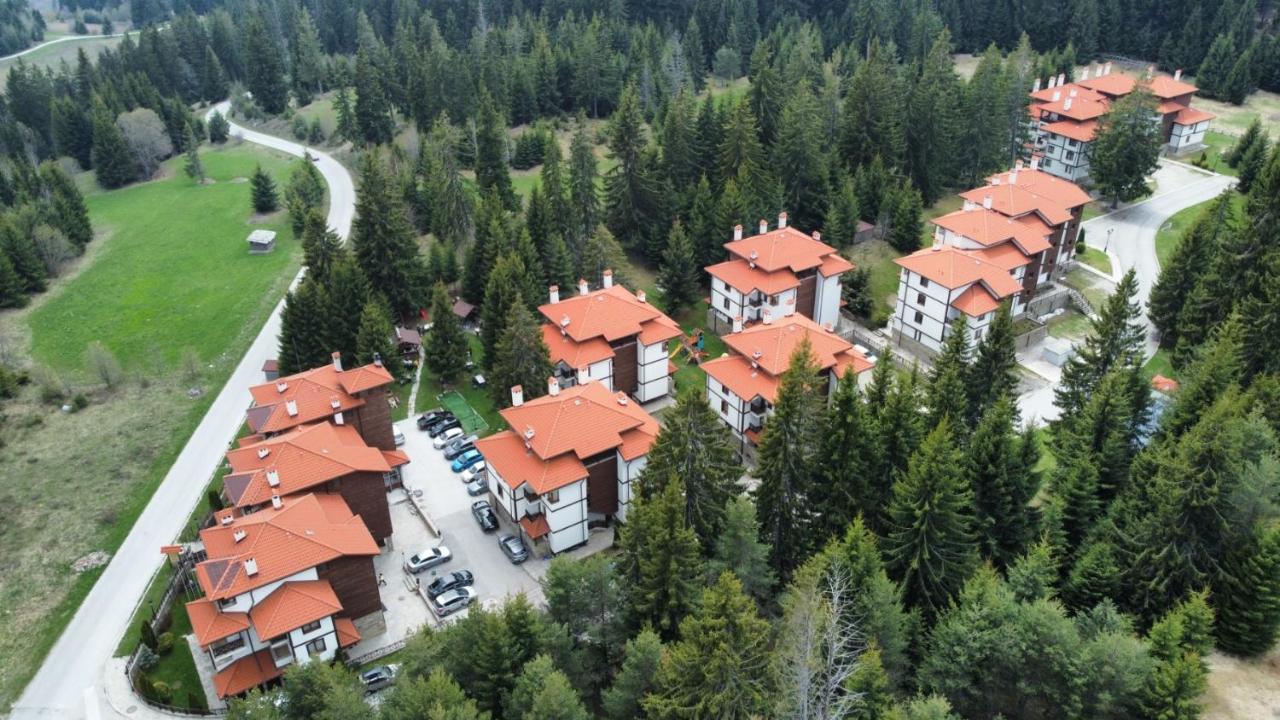 "Моето Любимо Място", Смолянски Езера - "My Favorite Place", Smolyan Lakes Luaran gambar